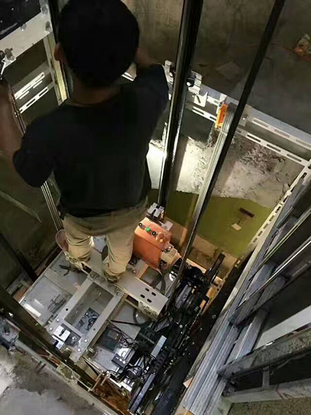 ������������e���^(q��)�D3